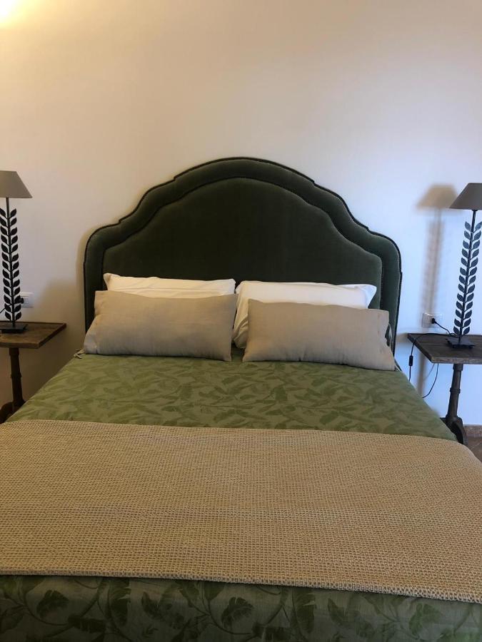 Dimora Le Ginestre Adults Only Bed & Breakfast Fasano Exterior foto